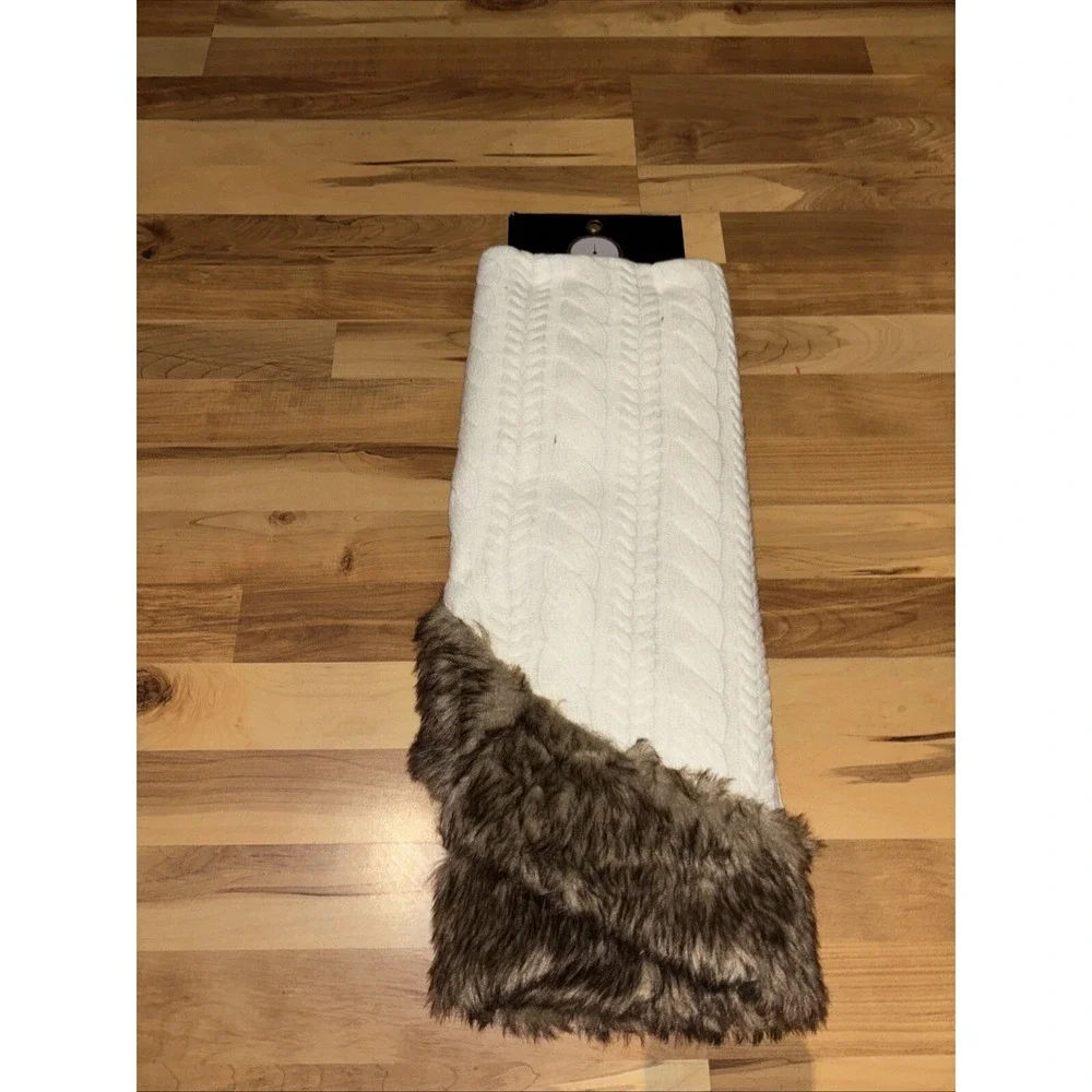 Christmas Shoppe Off White Cable Knit Fabric Plush Faux Fur Trim Tree Skirt 48